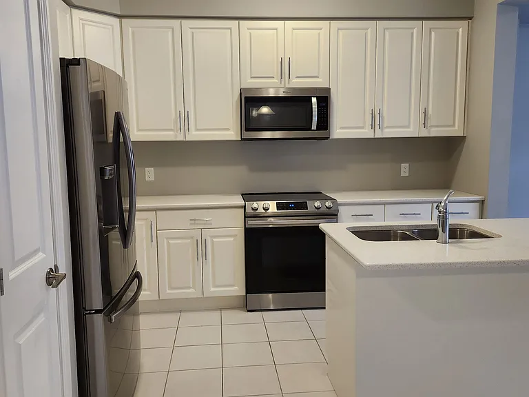 1022 Wright Dr — Photo 5