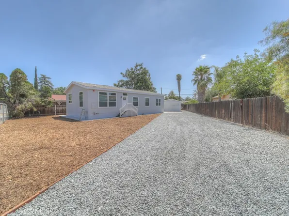 26113 Naumann Ave, Homeland, CA 92548