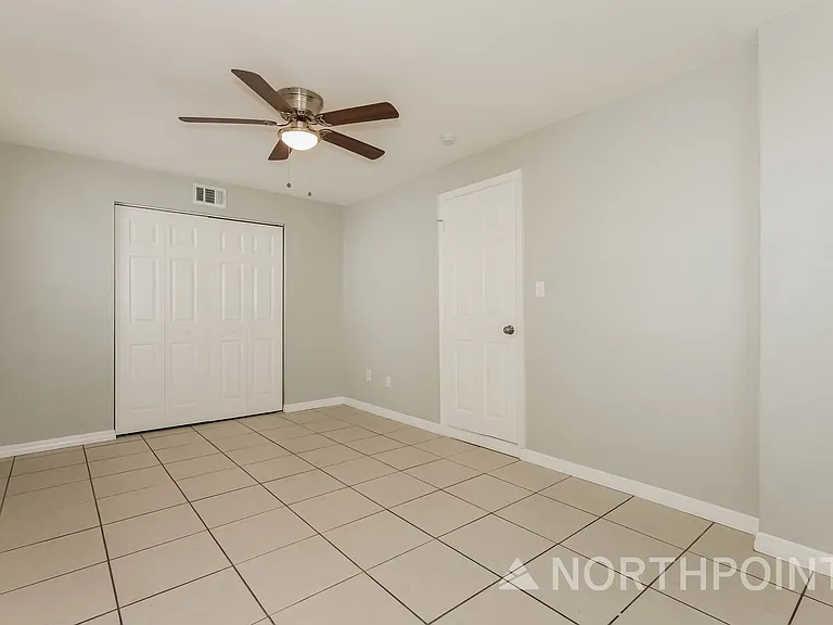 1733 W Saint Louis St — Photo 8