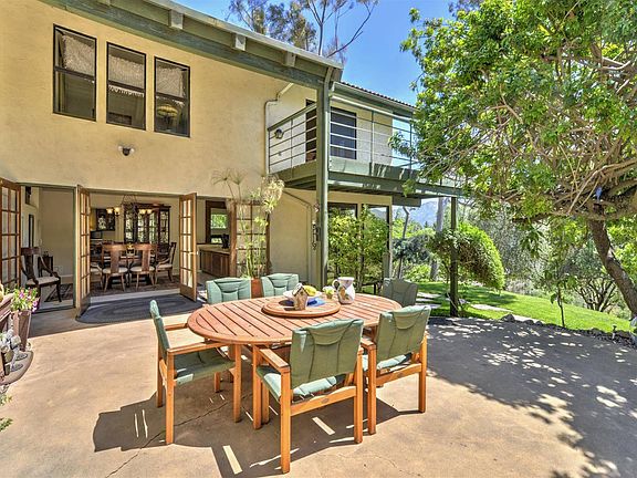 Patio off Formal dinning 