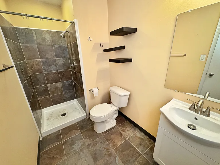835 E Gay St — Photo 16
