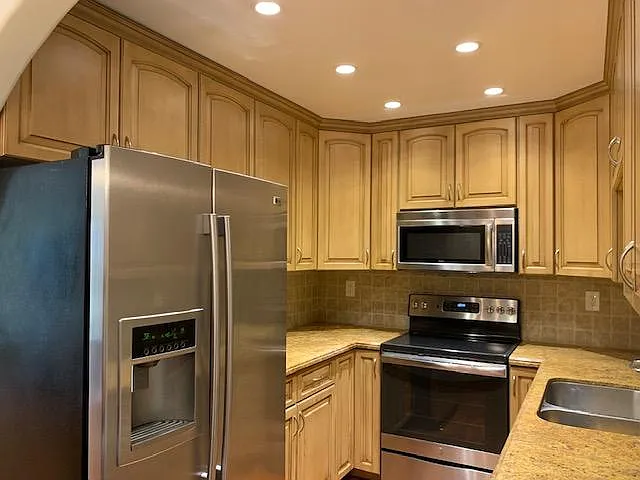5514 Armitos Ave #49 — Photo 3