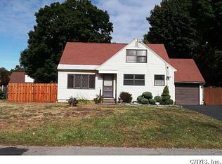 106 Elizabeth Dr, North Syracuse, NY 13212