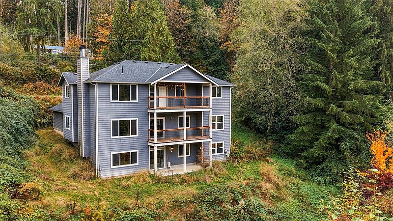 2nd image of 1330 S Lake Roesiger Road