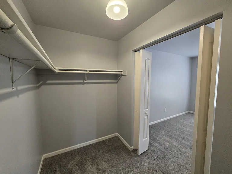 6089 Pennsylvania Dr — Photo 9