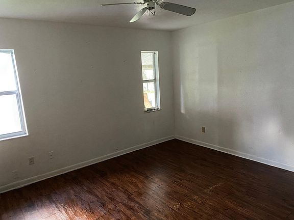 4th image of 38813 County Road 54 APT 4