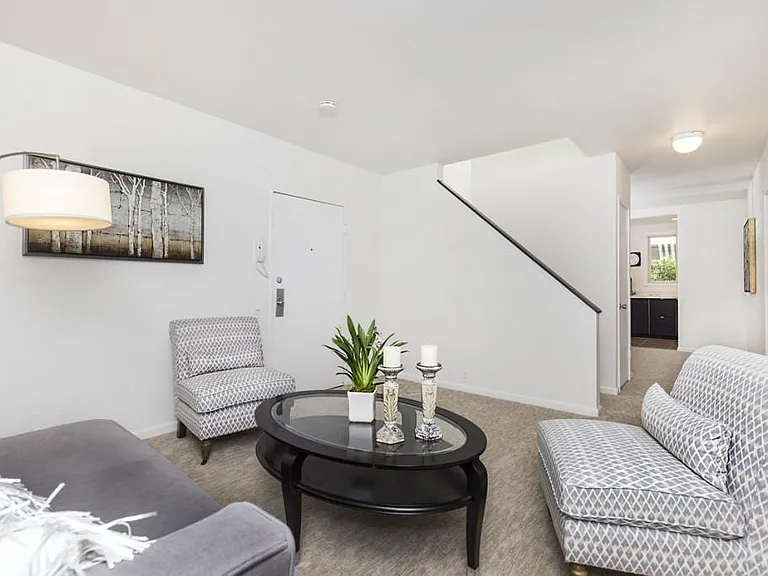 1326 Scott St #C — Photo 2