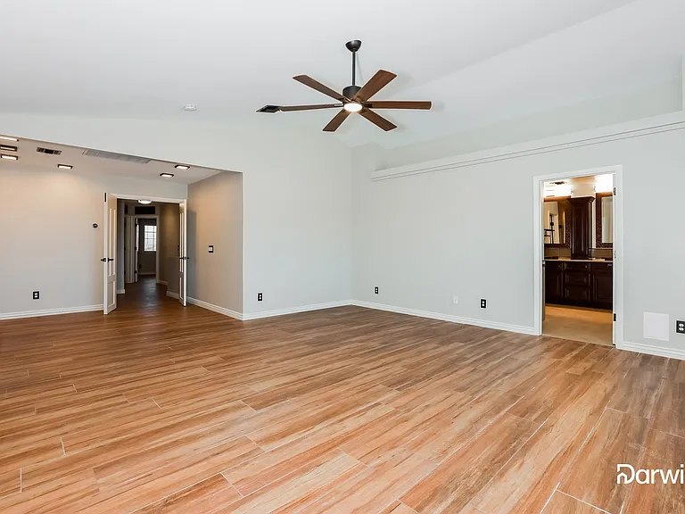 23696 N Oasis Blvd — Photo 7