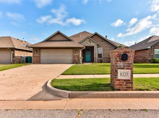 8325 NW 141st Cir, Oklahoma City, OK 73142