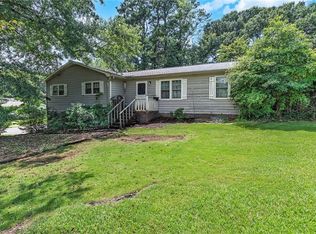 233 Foothill Dr, Woodstock, GA 30188