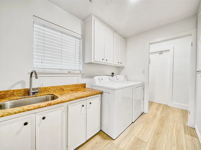 8006 Albin Ln — Photo 15
