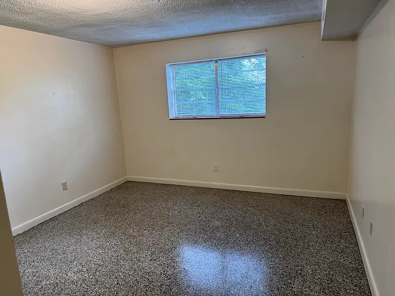 100 Ridge View Ln #8 — Photo 8