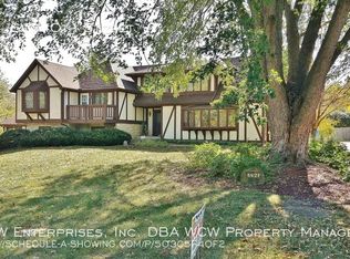 6621 SW 40th St, Topeka, KS 66610