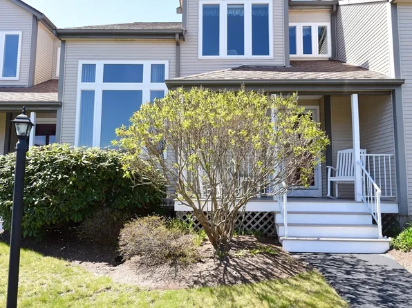37 Willow Pond Dr #37, Rockland, MA 02370