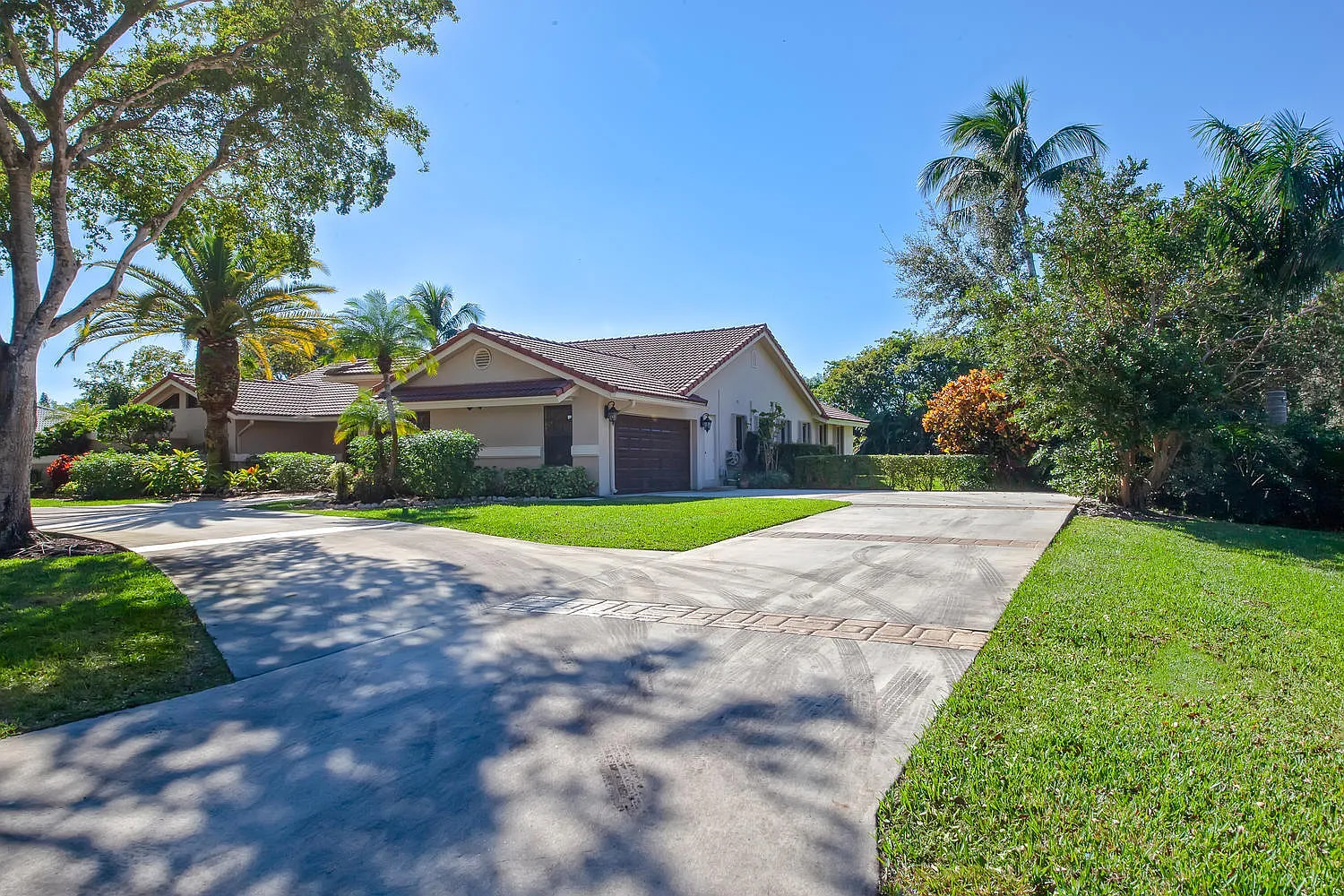 4 bed, 3.0 bath, 2729 sqft, $7,000 — Photo 3