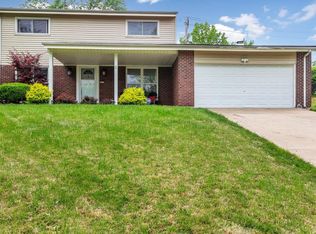 4815 Evelynaire Dr, Florissant, MO 63033