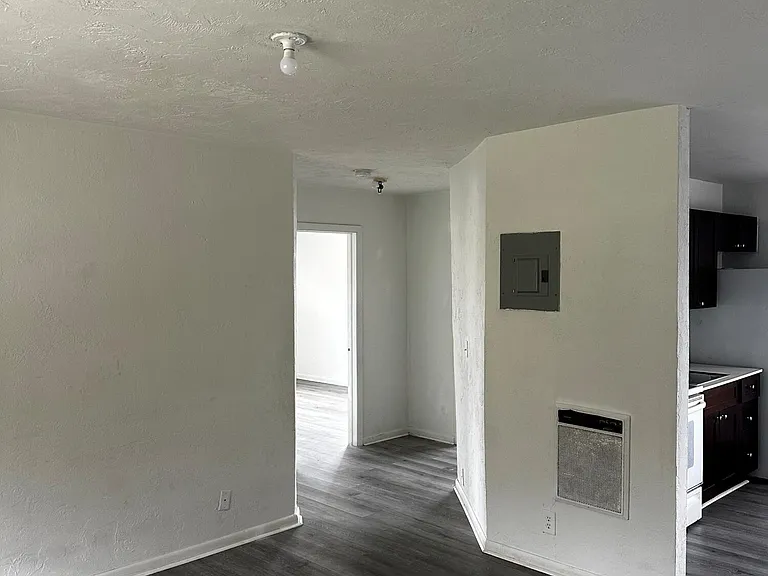 1120 N Sapodilla Ave #4 — Photo 6