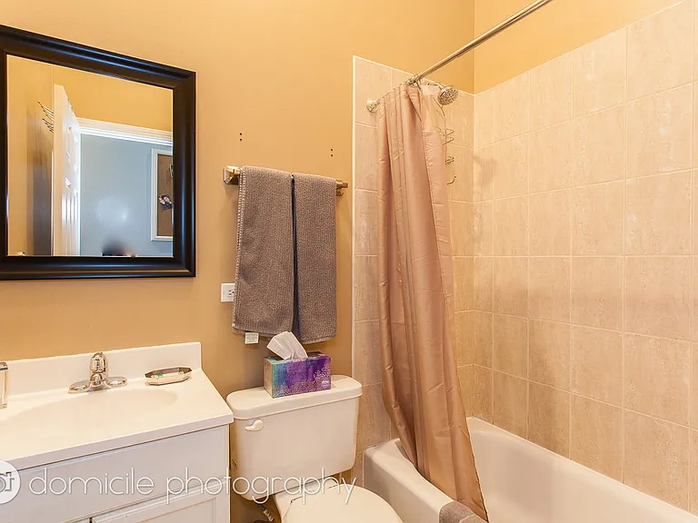 2113 W Washington Blvd #1 — Photo 12