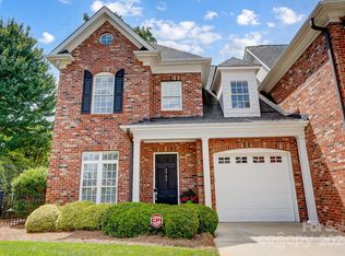 2707 Phillips Gate Dr, Charlotte, NC 28210