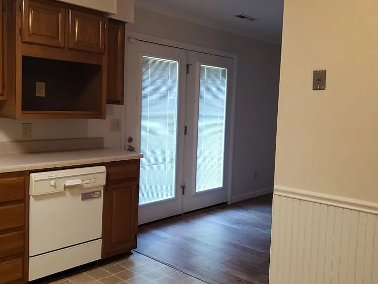 3796 Vandalia Dr — Photo 4