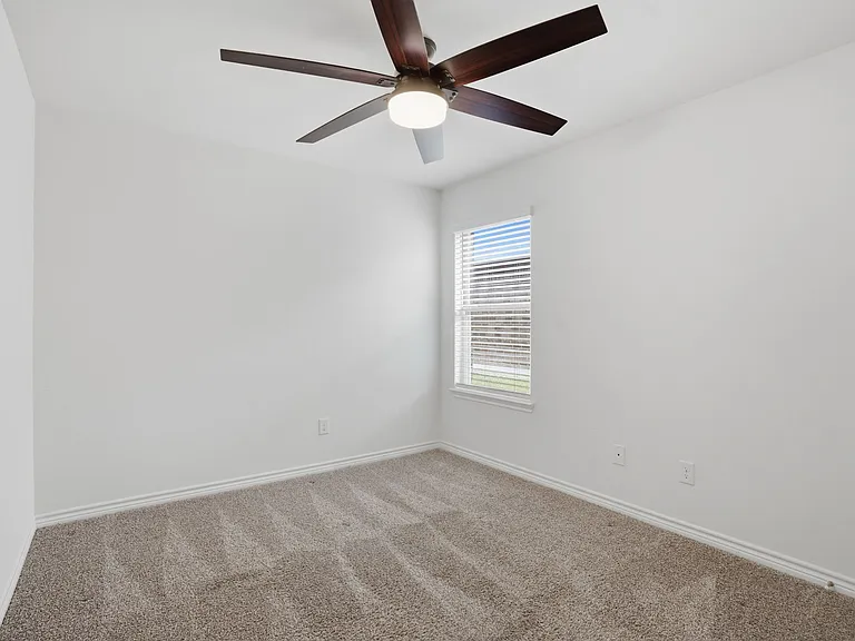 1106 Cowboy Ln — Photo 16