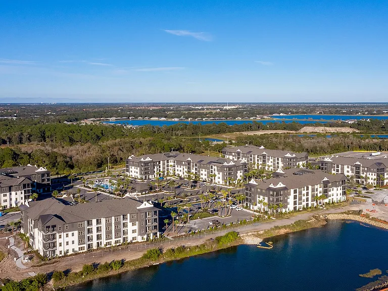 Botanic Waterside Apartments at Lakewood Ranch — Photo 39