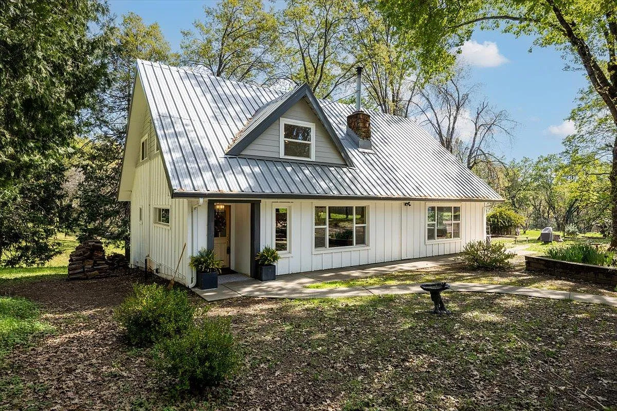 4963 Del Haven Rd photo 1