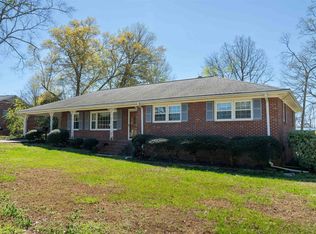 105 Ridgeway Rd, Spartanburg, SC 29301