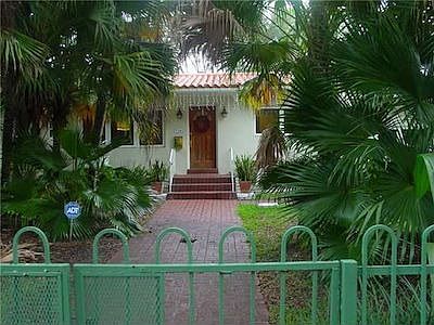 2nd image of 736 Anastasia Ave