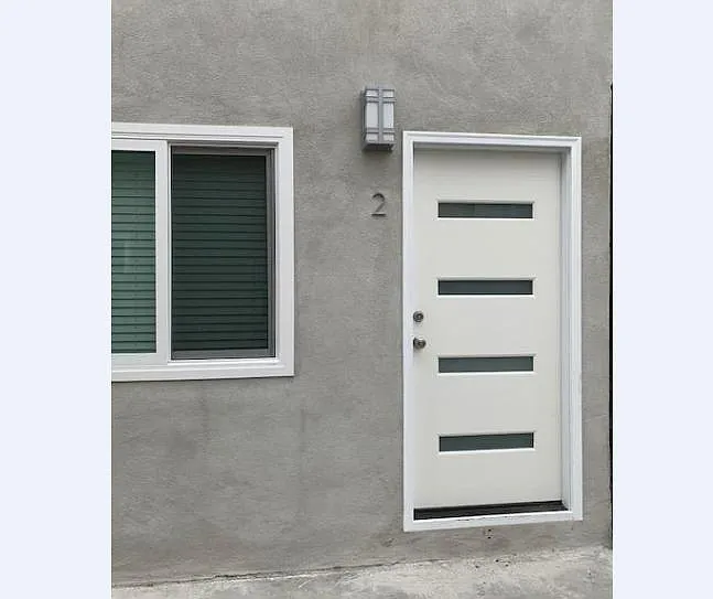 Building Photo - 2232 Carmona Ave #5