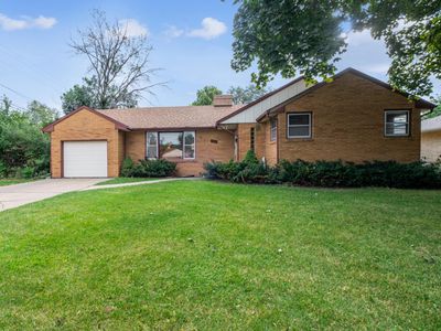 1914 Albert St N, Falcon Heights, MN, 55113