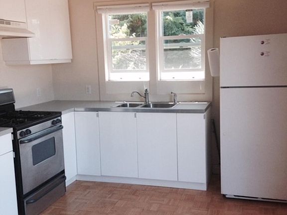 2nd image of 3148 L St