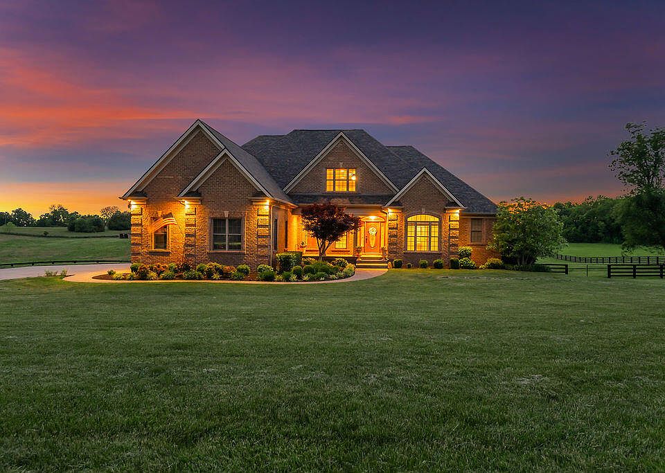 1st image of 108 Stirling Ln