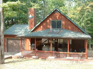 257 Green Valley Cir, Lake Ariel, PA 18436