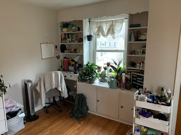 Guest bedroom #1