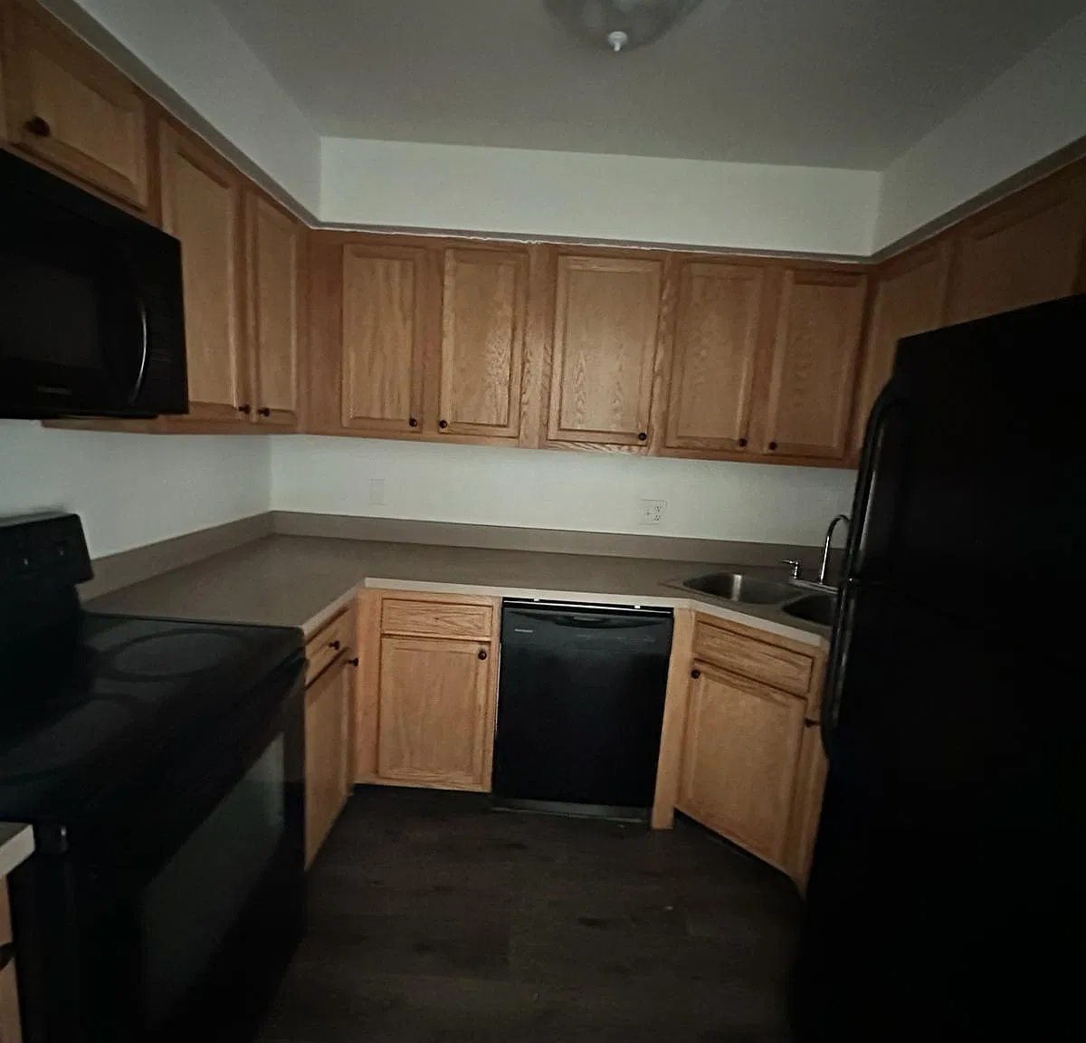 2 bed, 868 sqft, $1,480 — Photo 3
