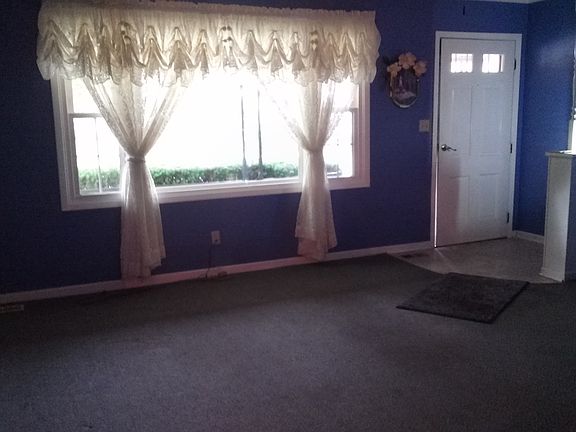 Spacious living room!