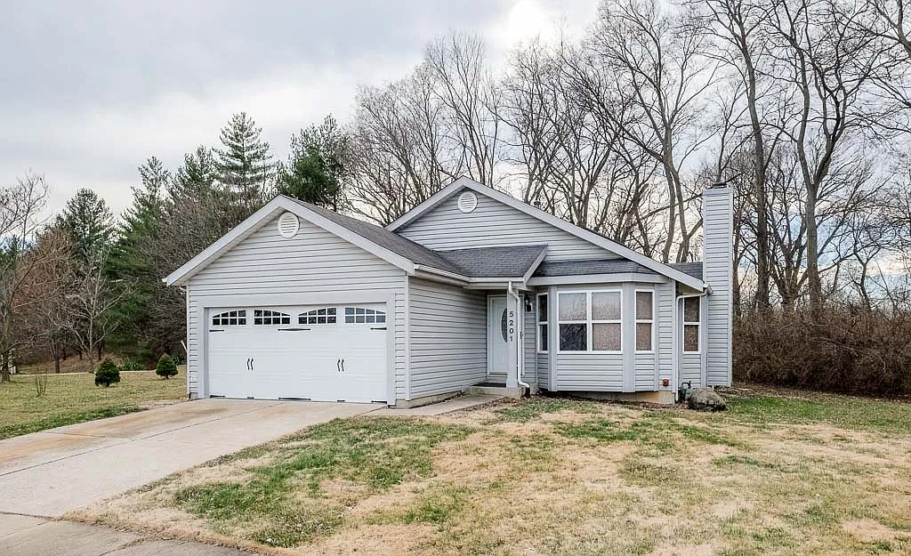 5201 Bay Point Dr photo 1
