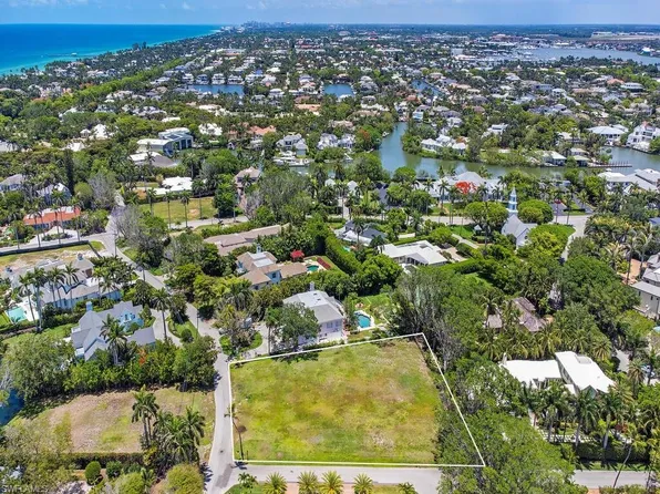 2545 Lantern LN, NAPLES, FL 34102