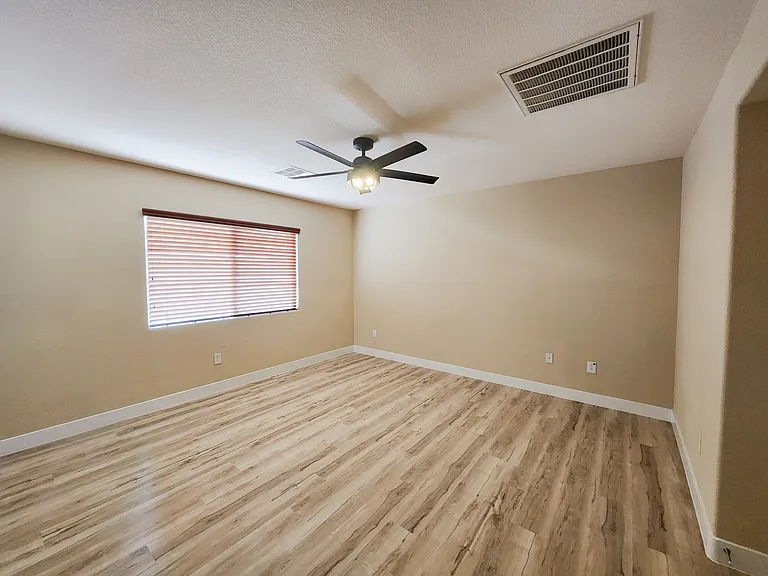 10551 Snow Lake St — Photo 13