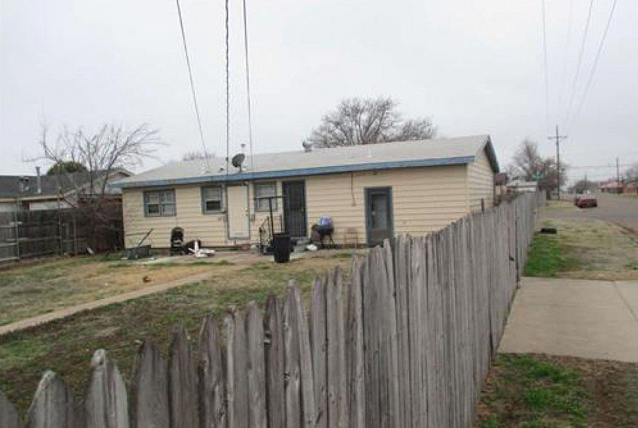 2nd image of 2901 S Marrs St
