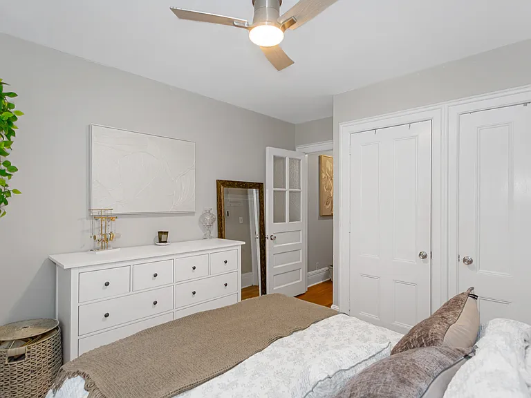 1030 Willow Ave #2 — Photo 17
