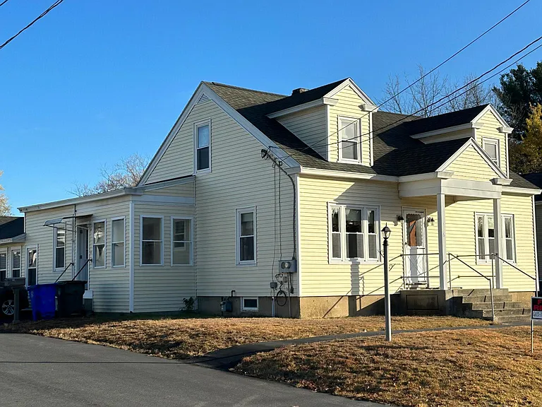 146 Harrington Ave — Photo 3