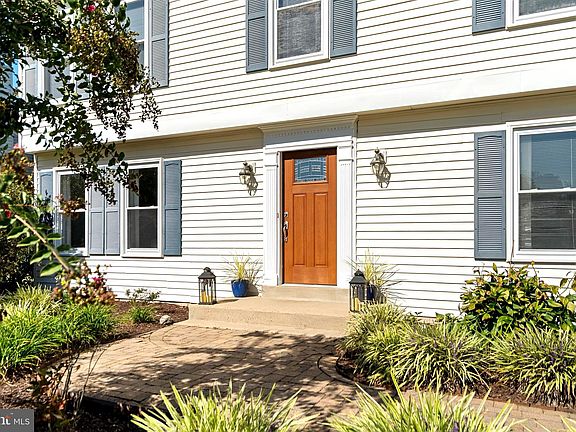 3rd image of 5213 Knoughton Way