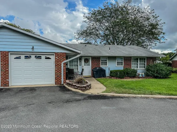 1096A Argyll Circle, Lakewood, NJ 08701