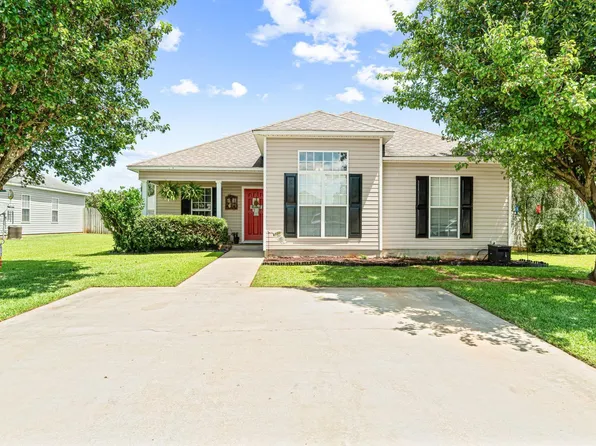 102 Tug Ct, Warner Robins, GA 31088