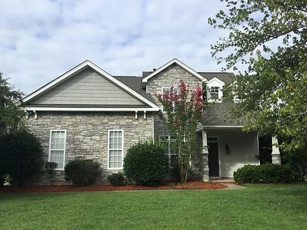 1202 Haden Dr