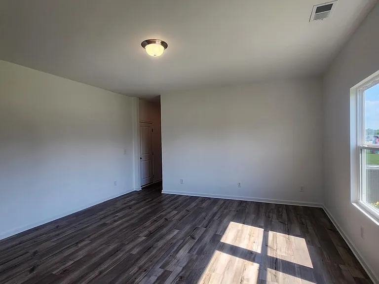2189 Boxwood Cir SE — Photo 11