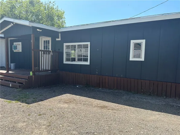1509 Red Oak St, Bryan, TX 77803