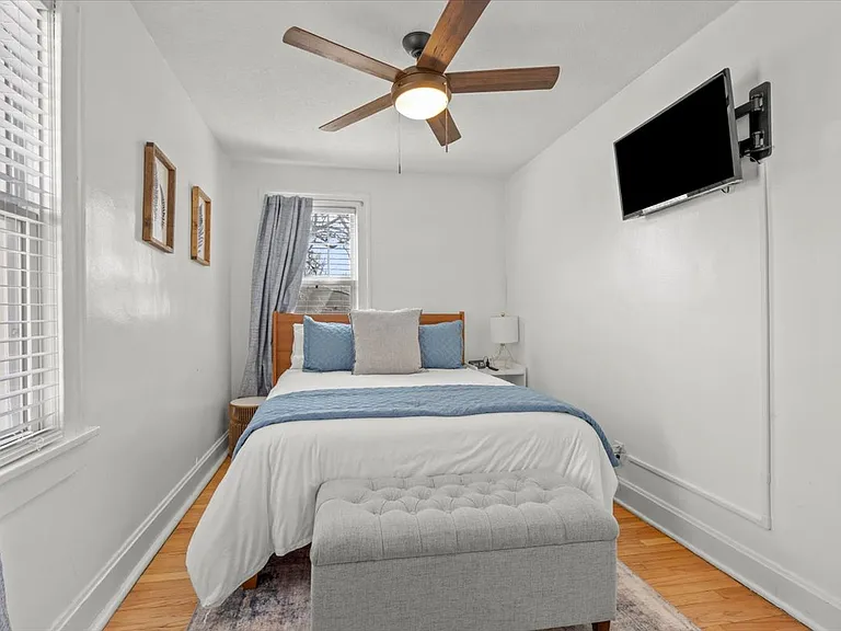 1109 W 41st St #2-E — Photo 12